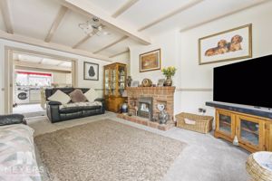 Sitting Room- click for photo gallery